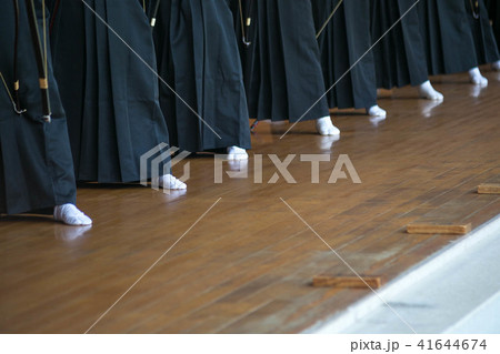 弓道部の足元の写真素材