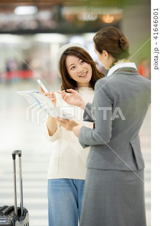 空港 旅行 女性 撮影協力:成田空港 空港 旅行 女性 撮影協力:成田空港 41646001