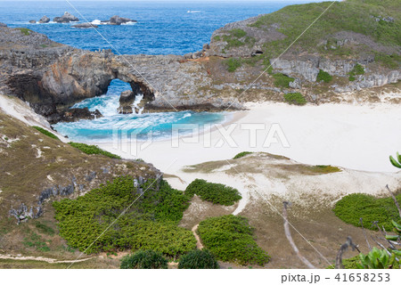 小笠原諸島 南島の扇池の写真素材