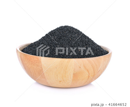 black sesame in wooden cup 41664652