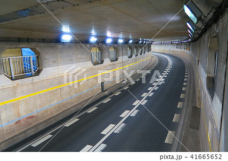 JR川口駅西口と産業道路をつなぐ地下トンネル JR川口駅西口と産業道路をつなぐ地下トンネル 41665652