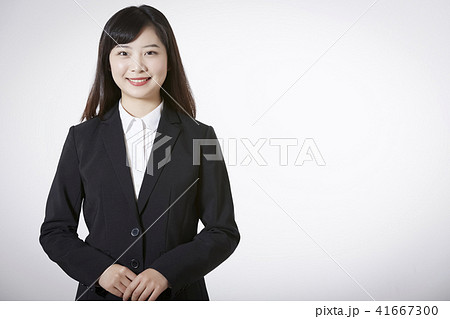 ビジネスウーマン　ポートレート 41667300
