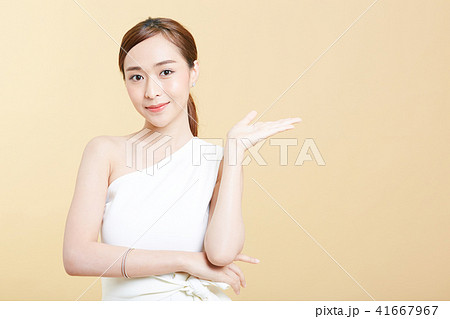 女性 ポートレートシリーズ カラーバック 女性 ポートレートシリーズ カラーバック 41667967