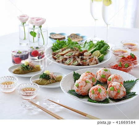 鮭と枝豆の手まり寿司 鮭と枝豆の手まり寿司 41669584