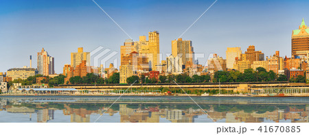 Skyline view of skyscrapers from water 41670885