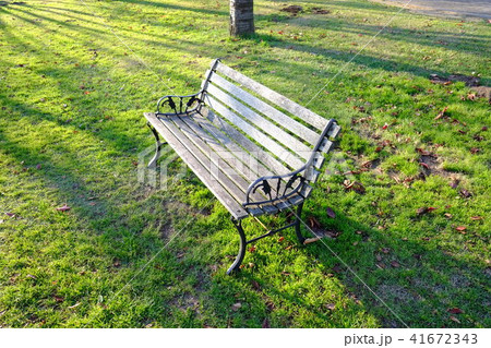 ベンチ 41672343