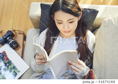 女性 リラックス 女性 リラックス 41674168
