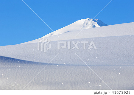 冬の鳥海山 冬の鳥海山 41675925