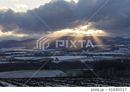 天使の梯子 41680317