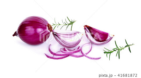 Red onion isolated on white background 41681872