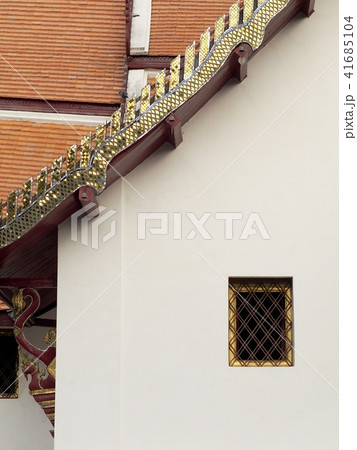 buddhism temple side wall mini small window 41685104