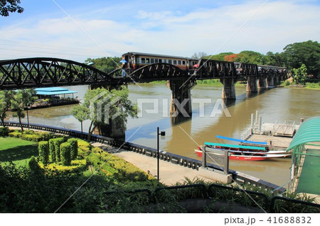 クワイ川鉄橋 タイ の写真素材 4168