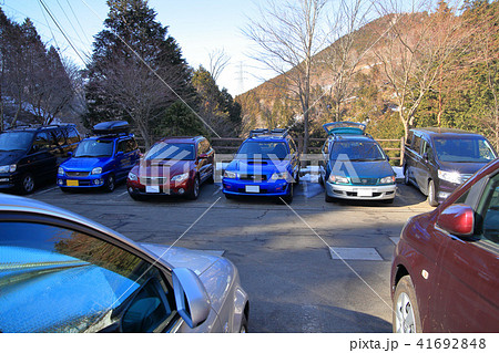 神奈川のヤビツ峠駐車場の様子 神奈川のヤビツ峠駐車場の様子 41692848