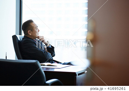 ビジネスマン 社長 重役 ビジネスマン 社長 重役 41695261