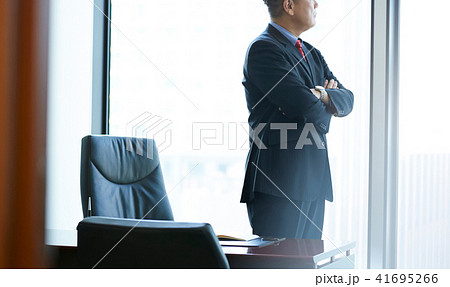 ビジネスマン　社長　重役 41695266
