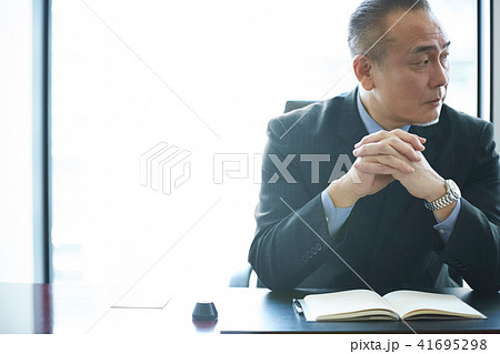 ビジネスマン 社長 重役 ビジネスマン 社長 重役 41695298