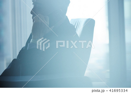 ビジネスマン 社長 重役 ビジネスマン 社長 重役 41695334