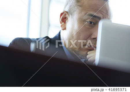 ビジネスマン　社長　重役 41695371