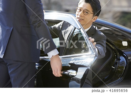 ビジネスマン　社長　重役 41695656