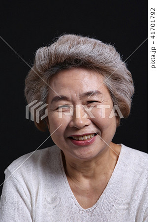 高齢者 老人 女性 41701792