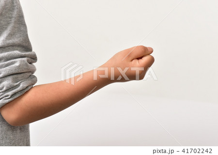 幼児の手  41702242