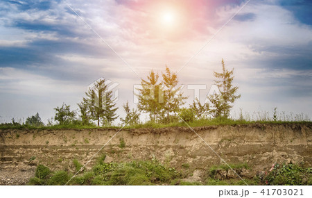 layer of soil layer of soil 41703021