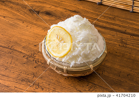 アジアのかき氷　Shaved ice that Asian fruit 41704210