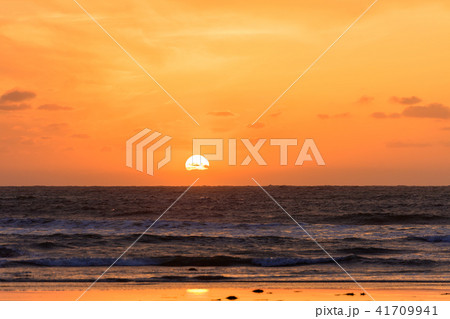 岩屋海岸の夕陽 岩屋海岸の夕陽 41709941