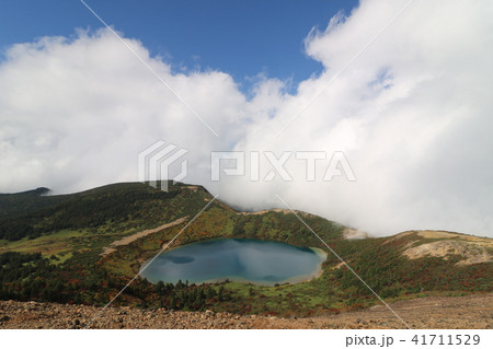 一切経山への登山の写真素材 一切経山への登山の写真素材
