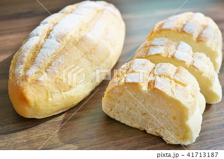 手作りパン、ミルクハース、サブマリン(Milk Hearth Bread) 手作りパン、ミルクハース、サブマリン(Milk Hearth Bread) 41713187