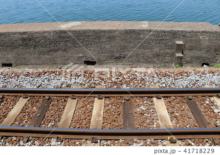 海辺の鉄道 41718229