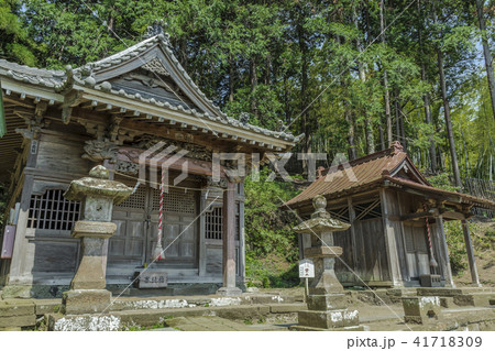熊野神社本殿と琴平宮 鎌倉市大船 の写真素材