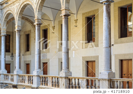 Loggia of Maqueda Courtyard - Palermo 41718910