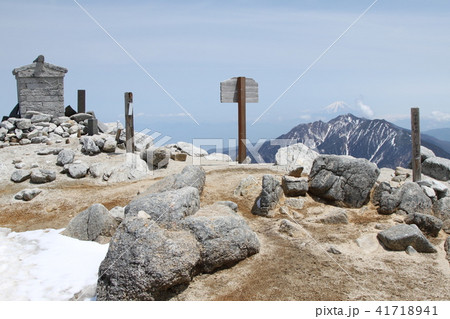 甲斐駒ヶ岳山頂 甲斐駒ヶ岳山頂 41718941