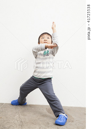 ４歳の男の子　 41725538
