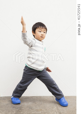 ４歳の男の子　 41725541