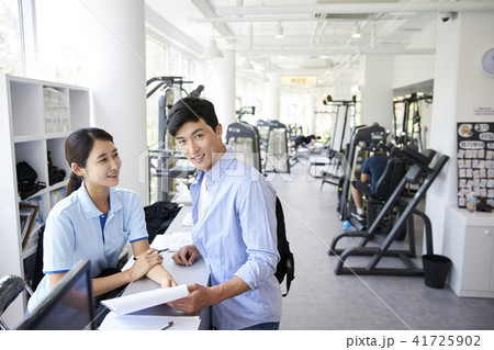 運動 若い男 若い男性 41725902