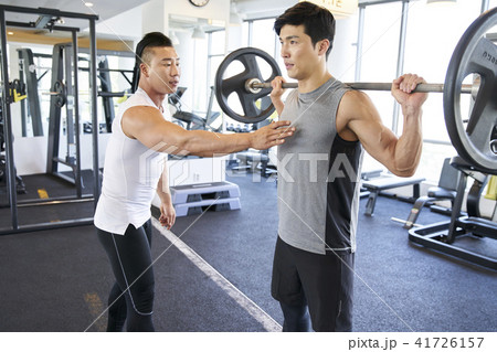 運動 若い男 若い男性 41726157