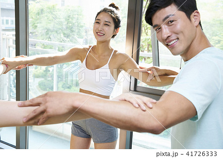 運動 若い男 若い男性 41726333