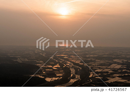 手取川の夕景 41726567