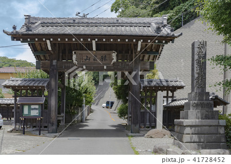 法性寺山門（逗子市久木） 41728452