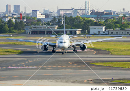 ジェット旅客機 41729689