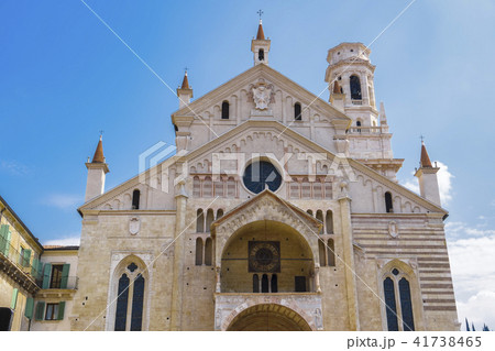 Verona, Italy Cathedral Duomo facade. Verona, Italy Cathedral Duomo facade. 41738465
