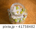2018年の梅酒づくり　ビンに梅と氷砂糖と入れて 41738482