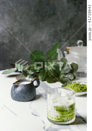 Matcha iced latte 41739641