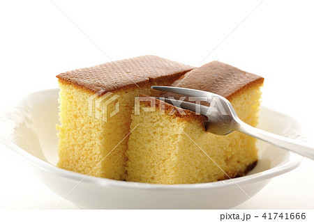カステラを食べる カステラを食べる 41741666