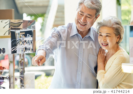 人物 デート 高齢者 41744214