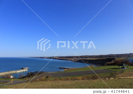 北海道　初山別　みさき台公園から見る日本海　 41744641