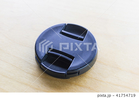 一眼カメラの単焦点レンズのレンズキャップ 一眼カメラの単焦点レンズのレンズキャップ 41754719