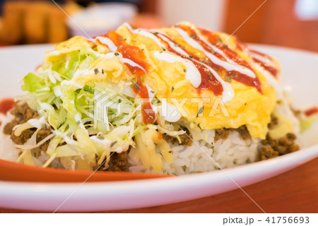 沖縄県民のソウルフード「タコライス」 沖縄県民のソウルフード「タコライス」 41756693